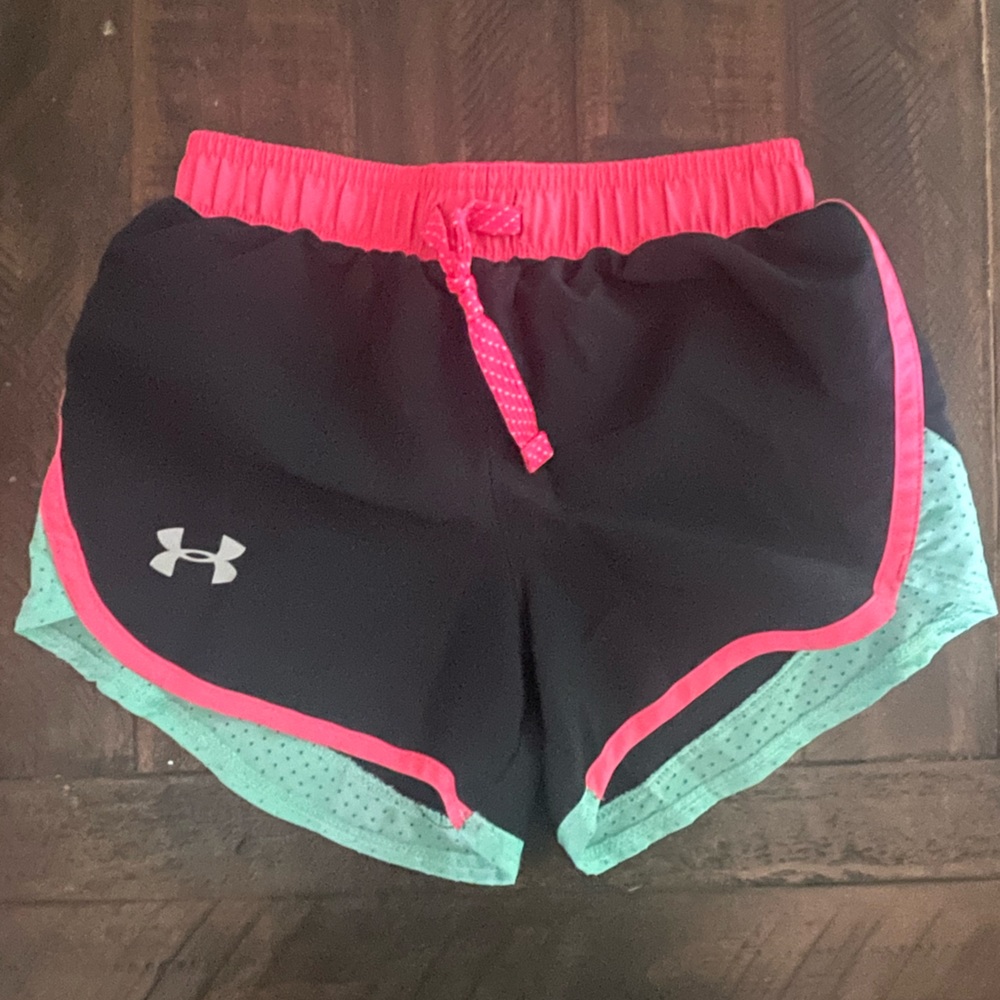 UNDER ARMOUR Heat Gear athletic shorts size XS EUC